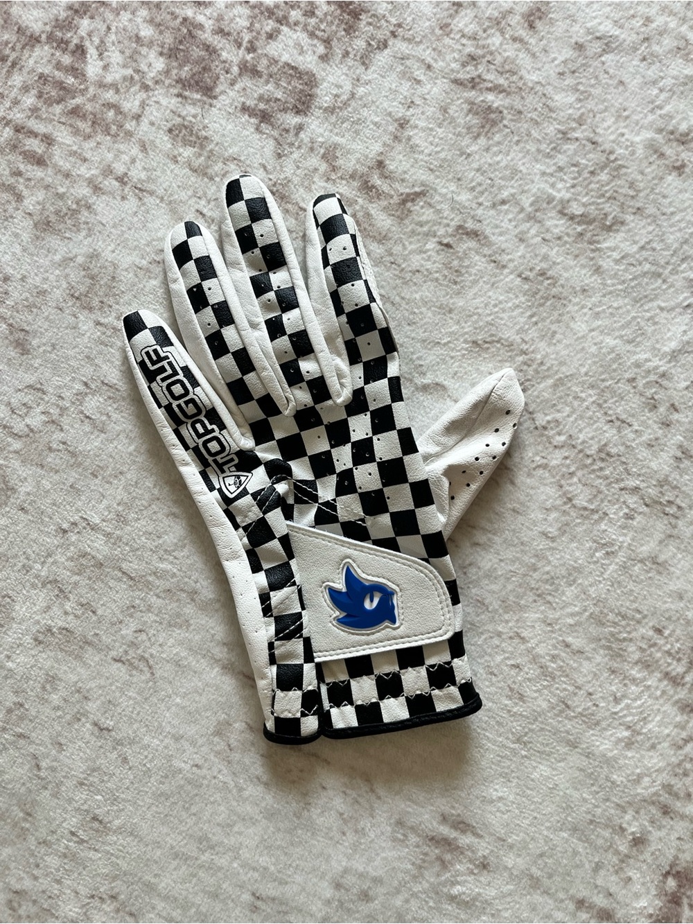 Black & White Checkered Sonic Golf Glove for kids